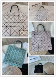 Picture of Issey Miyake Handbags _SKUfw195281666fw